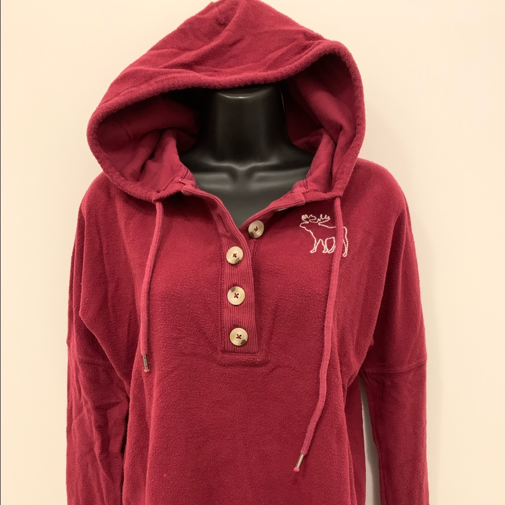Dark red sweater shirt